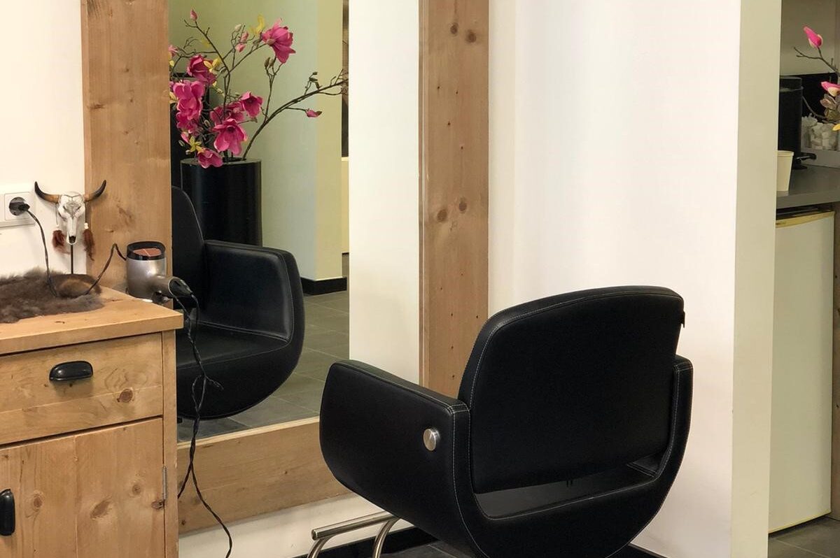 Kapper Zeist Creativity Hair & Nail Studio de beste kapper van Zeist.